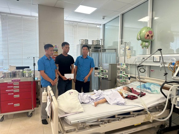 Công đoàn Cẩm Khê kịp thời hỗ trợ đoàn viên, CNLĐ bị ảnh hưởng thiên tai