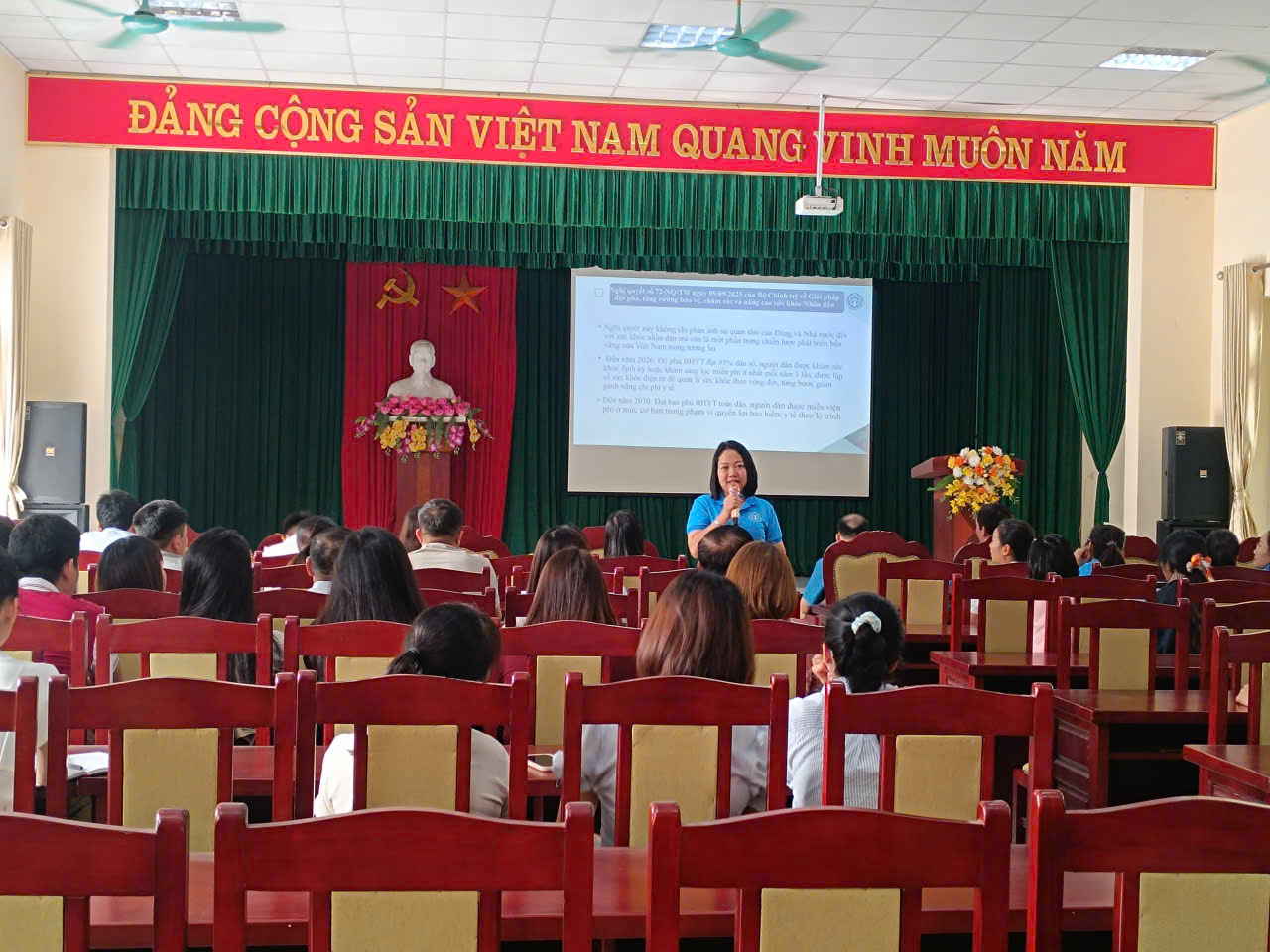 TỔ CHỨC TẬP HUẤN TUYÊN TRUYỀN, PHỔ BIẾN PHÁP LUẬT CHO CÁN BỘ CÔNG ĐOÀN CƠ SỞ TRONG CÁC KHU, CỤM CÔNG NGHIỆP