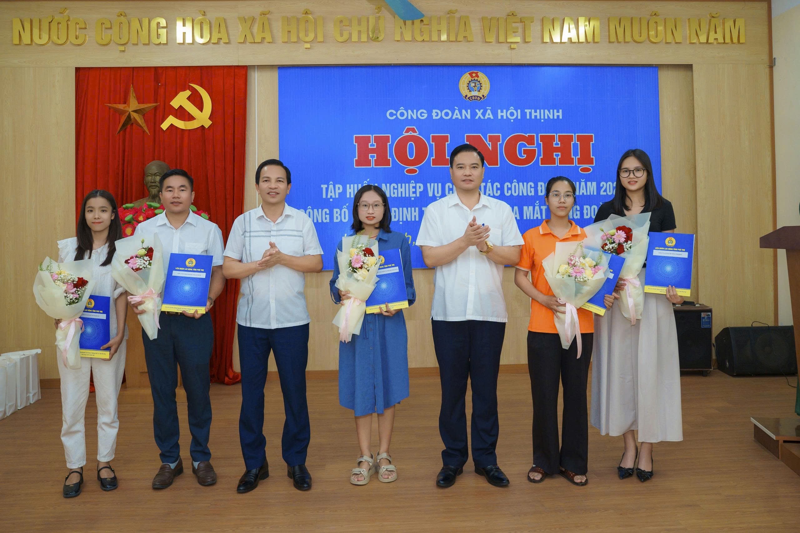 CÔNG ĐOÀN XÃ HỘI THỊNH - RA MẮT 05 CÔNG ĐOÀN CƠ SỞ – THÊM SỨC MẠNH, GẮN KẾT ĐOÀN VIÊN