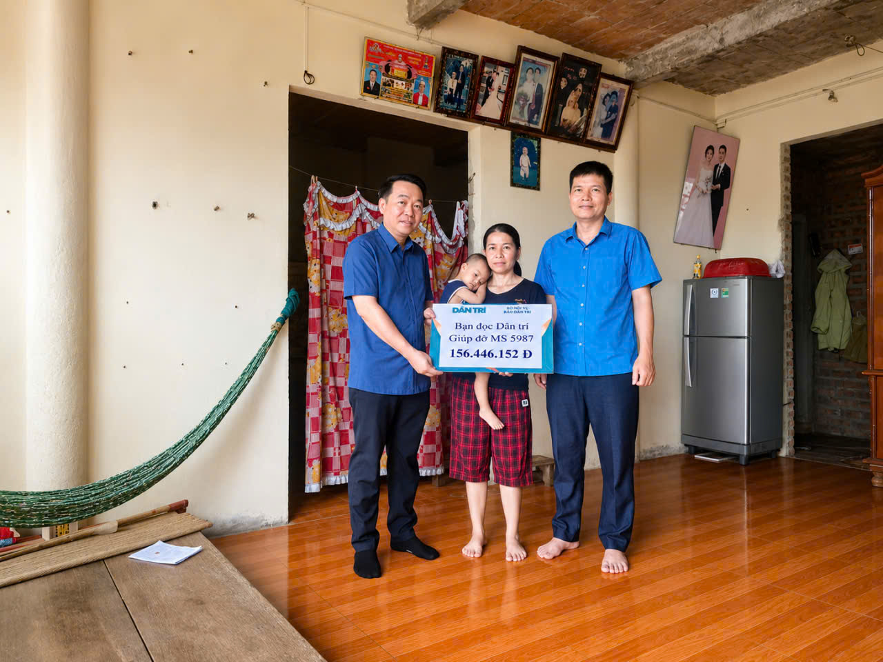 CÔNG ĐOÀN XÃ ĐẠI ĐỒNG PHỐI HỢP VỚI BÁO DÂN TRÍ TRAO HỖ TRỢ ĐOÀN VIÊN CÔNG ĐOÀN CÔNG TY TNHH THIÊN DIỆU