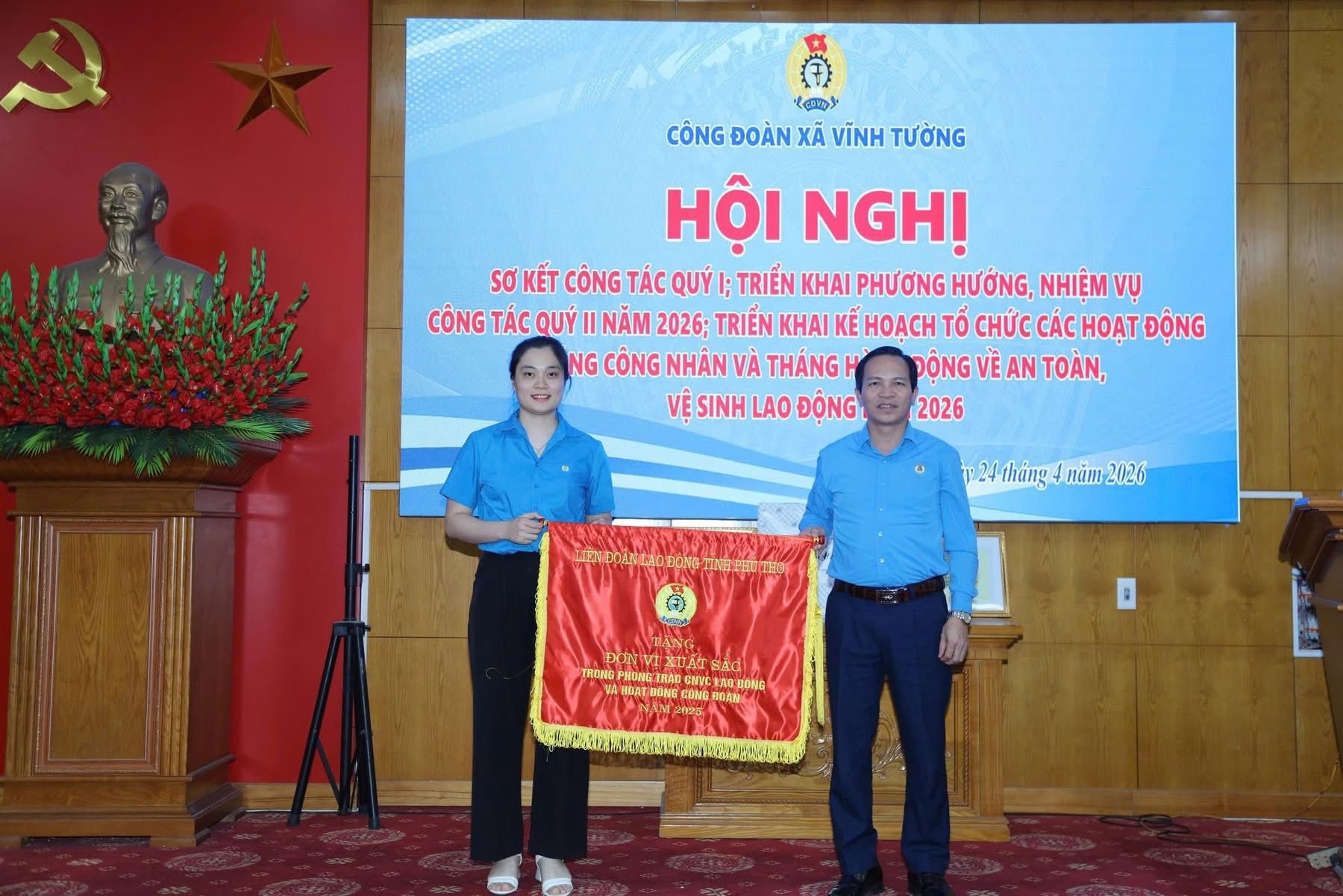 Công đoàn xã Vĩnh Tường tổ chức hội nghị sơ kết công tác quý I; Triển khai phương hướng, nhiệm vụ công tác quý II năm 2026; Triển khai kế hoạch tổ chức các hoạt động tháng công nhân và tháng hành động về an toàn, vệ sinh lao động năm 2026