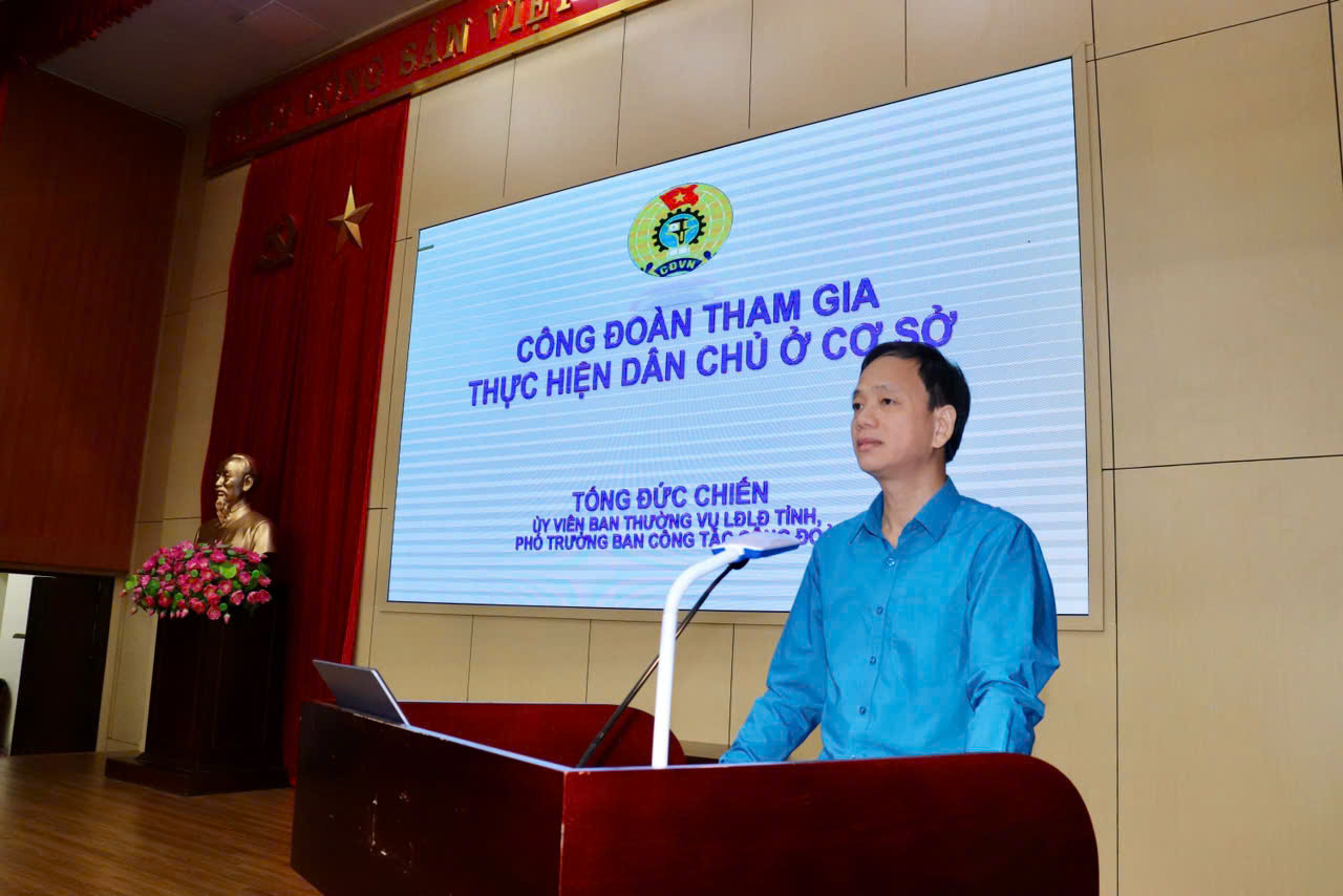 Nâng cao kỹ năng chính sách pháp luật, quan hệ lao động cho cán bộ công đoàn cơ sở