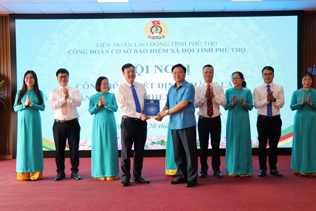 Công bố Quyết định thành lập Công đoàn cơ sở Bảo hiểm xã hội tỉnh Phú Thọ