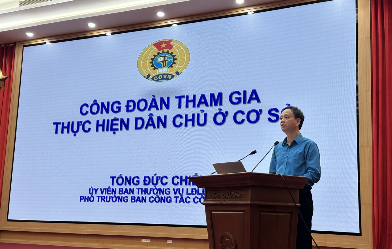 Triển khai công tác chính sách, pháp luật cho cán bộ Công đoàn xã Chí Đám, xã Đoan Hùng